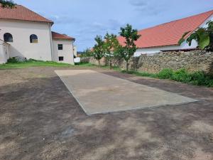 mlatové hřiště pétanque